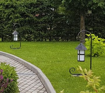 چگونه از پایه چراغ روشنایی در دکوراسیون داخلی استفاده کنیم؟